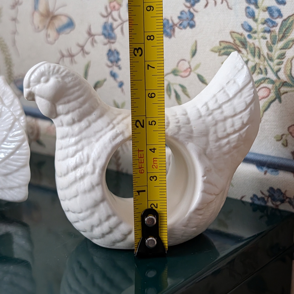 Abbott Chicken Napkin Rings - Picture 8 of 12